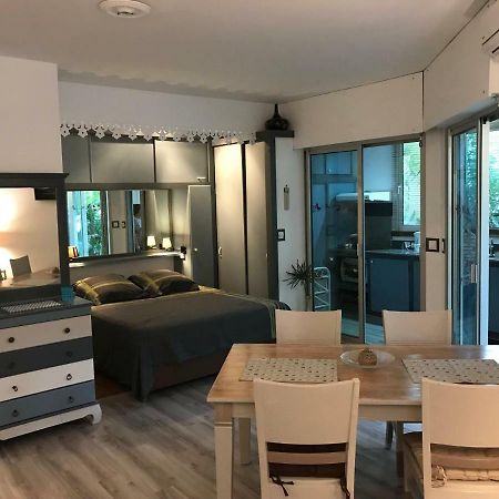 לה סאלין לה ביינס Le Saint Geran - A 3Mn A Pied De La Plage Et De Tous Commerces מראה חיצוני תמונה